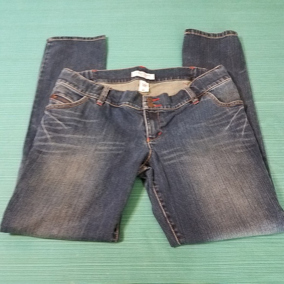 Liz  Lange' Maternity  Jeans Size 4 - Picture 2 of 5
